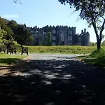 Townsend House بير